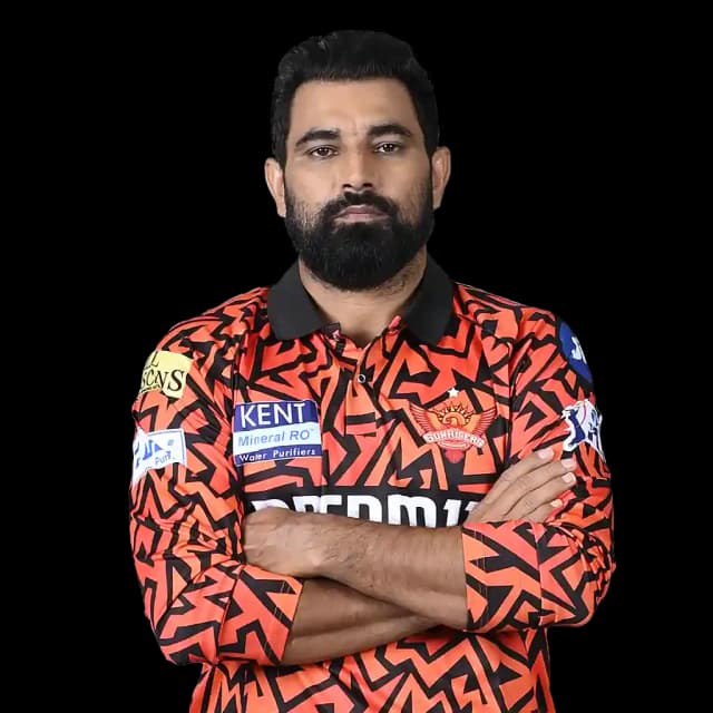 Mohammad Shami in action for SRH