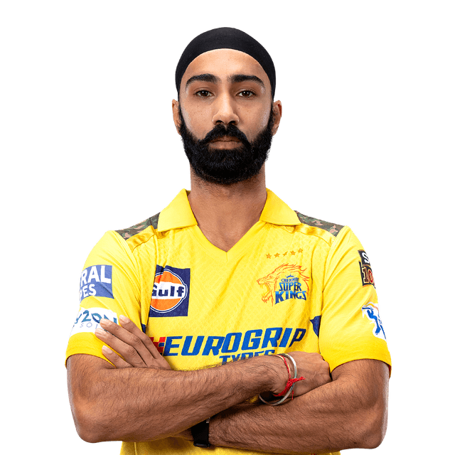 Simarjeet Singh in action for SRH