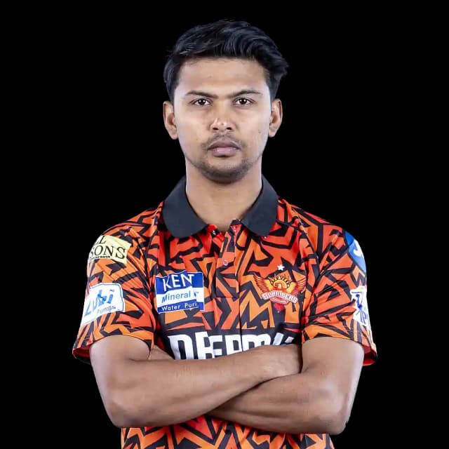 Zeeshan Ansari in action for SRH
