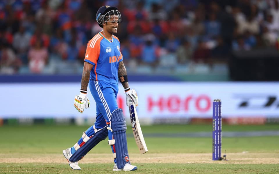 Ricky Ponting Backs Suryakumar Yadav, Urges MI Star to 'Think About Scoring Runs, Not Getting Out'