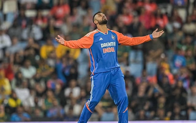 Varun Chakravarthy Rises to No. 1 in ICC T20I Bowling Rankings image